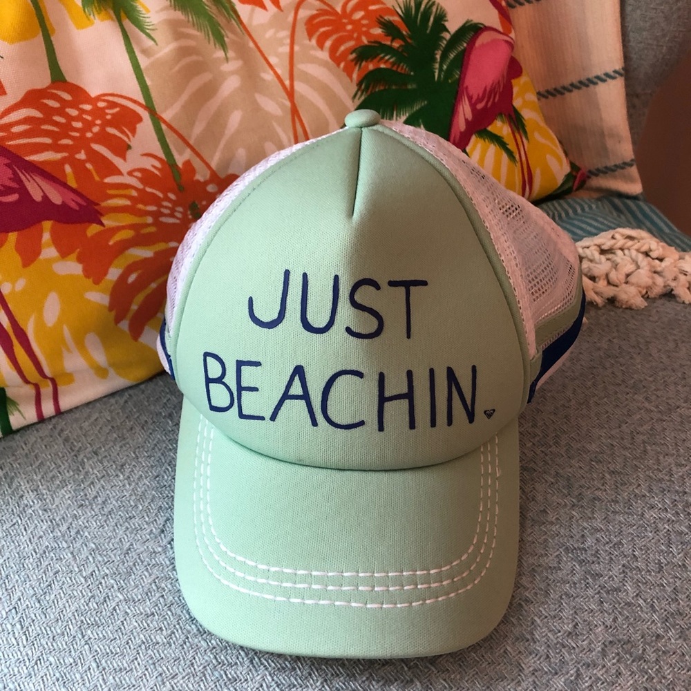 Roxy trucker hat